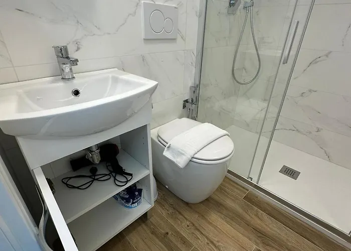 Bed&bikerome Giulio Cesare 4*